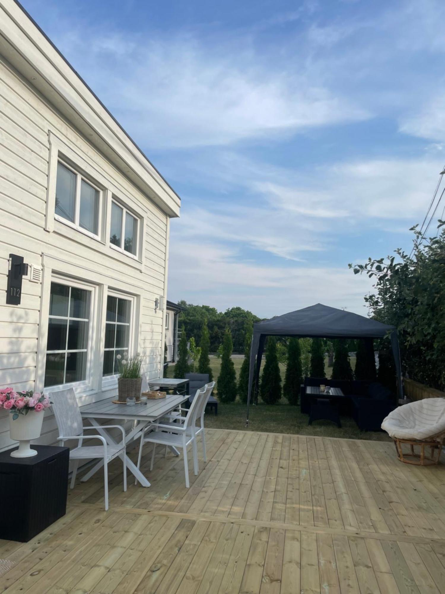 Villa Ett Nytt Fraesch Hus Utanfoer Stockholm Naera Arlanda Rosersberg Exterior foto