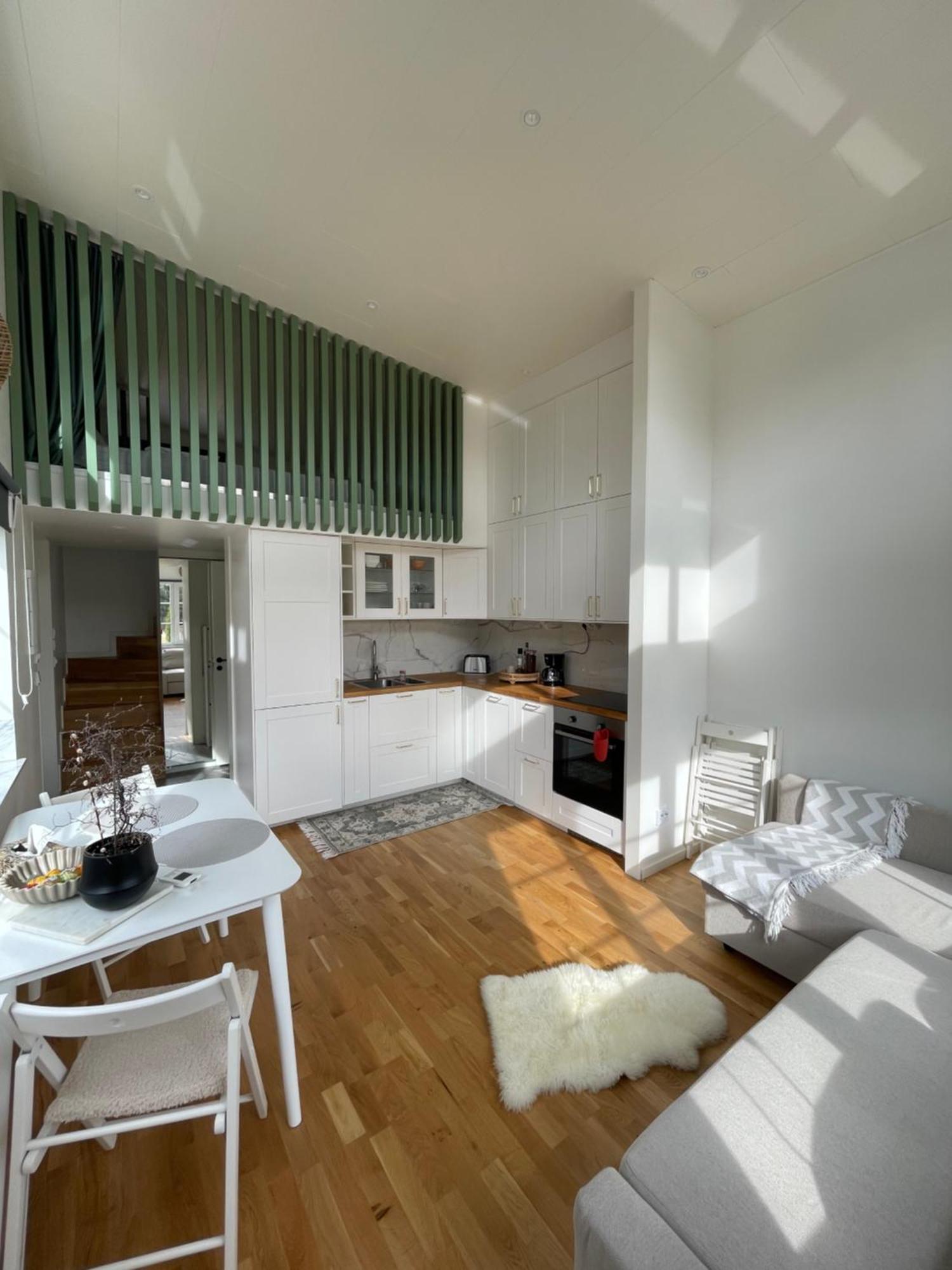 Villa Ett Nytt Fraesch Hus Utanfoer Stockholm Naera Arlanda Rosersberg Exterior foto